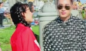 新娘吃瓜视频免费观看,揭秘婚礼现场趣味瞬间  第2张